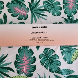 3/$15 SALE💲💥BNIB Grace & Stella Microneedle Roller